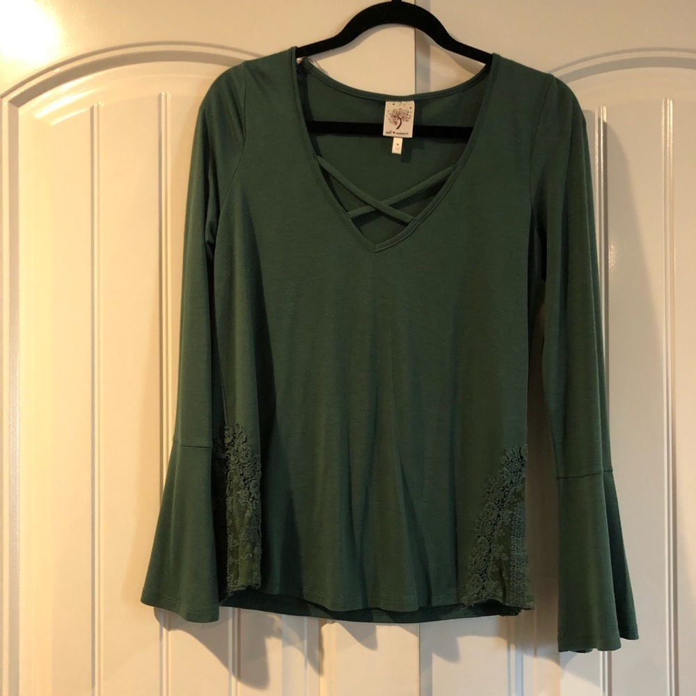 Long sleeve shirt